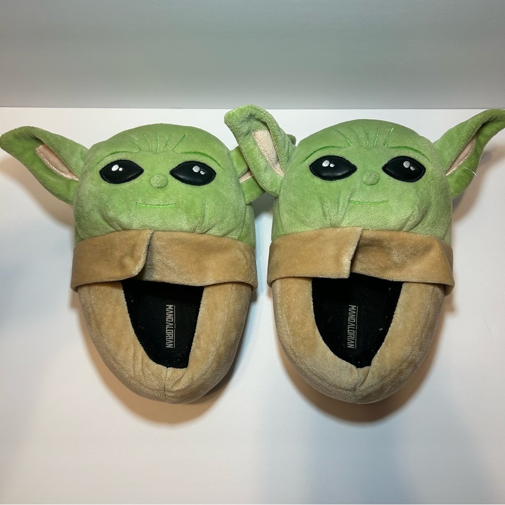Disney Star Wars Slippers Mandalorian Baby Yoda House Shoes‎ Childrens Size 13/1